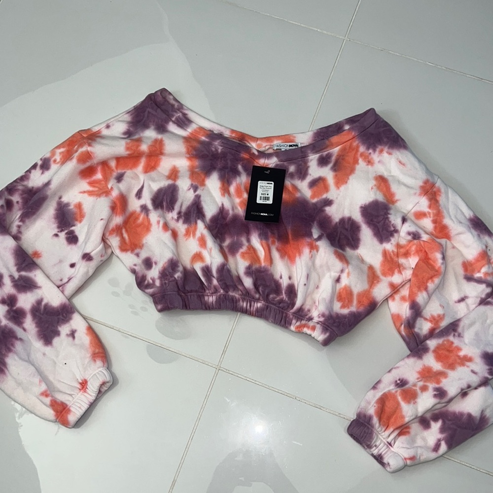 FashionNova pullover sweater cropped